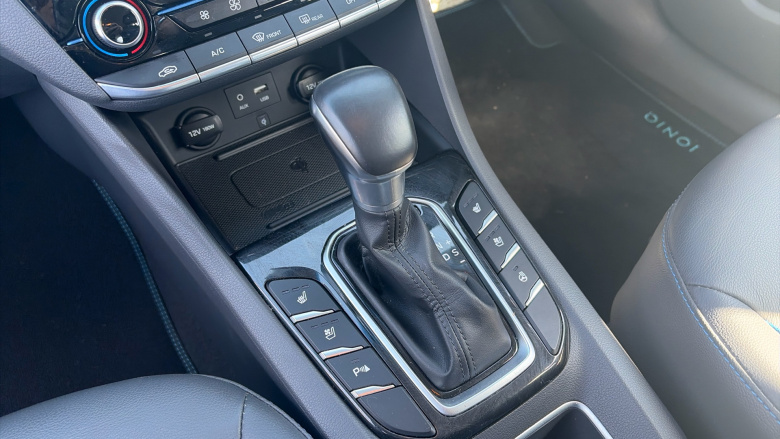 Hyundai IONIQ 1.6 GDi Hybrid Premium SE 5dr DCT Hybrid Hatchback